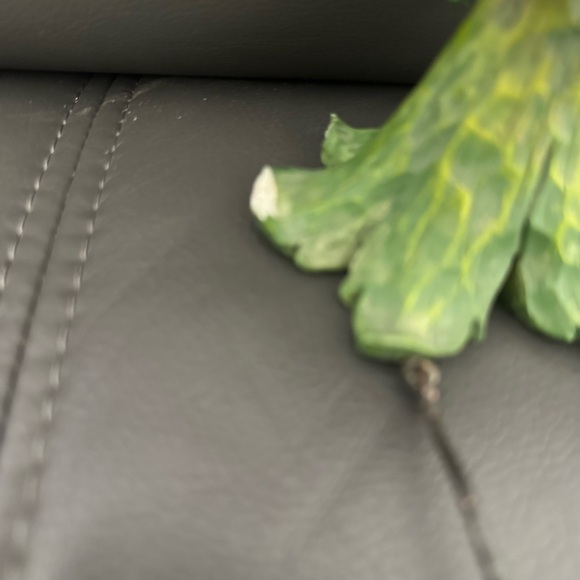 Whimsical Flower Figurine - Picture 4 of 4